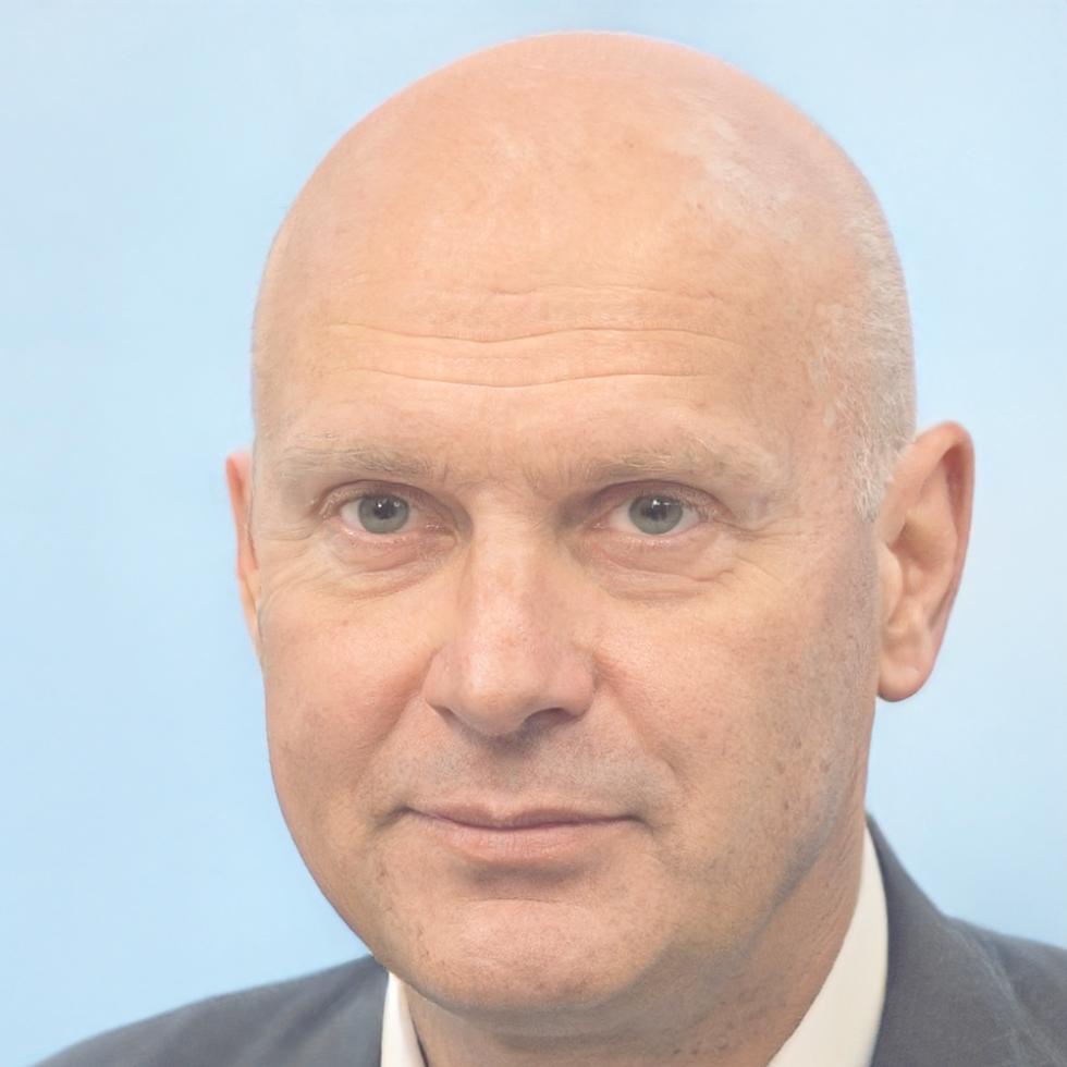 Professional headshot of experienced business strategy consultant and program director